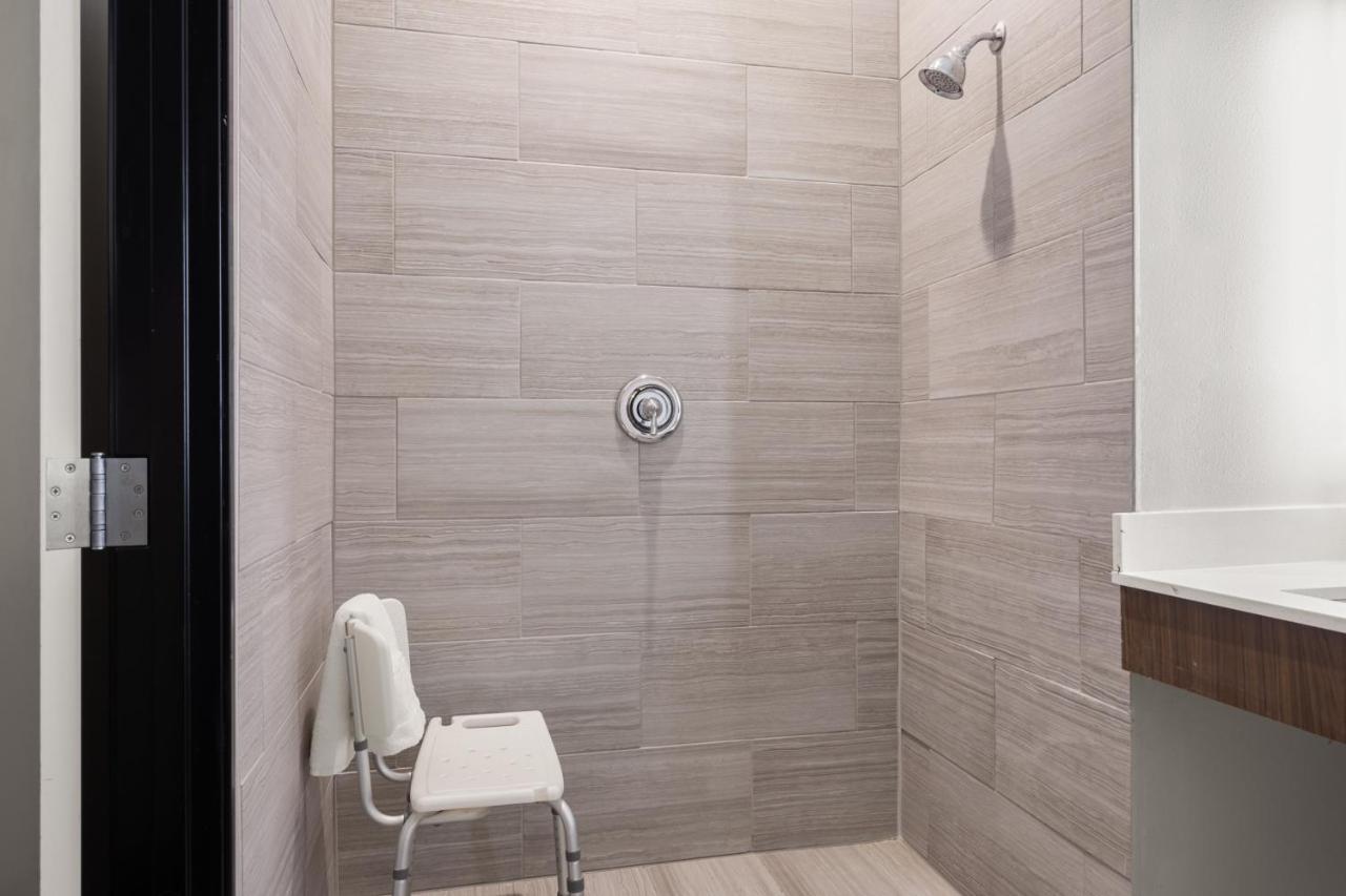 Holiday Inn Express & Suites Graham By Ihg Экстерьер фото