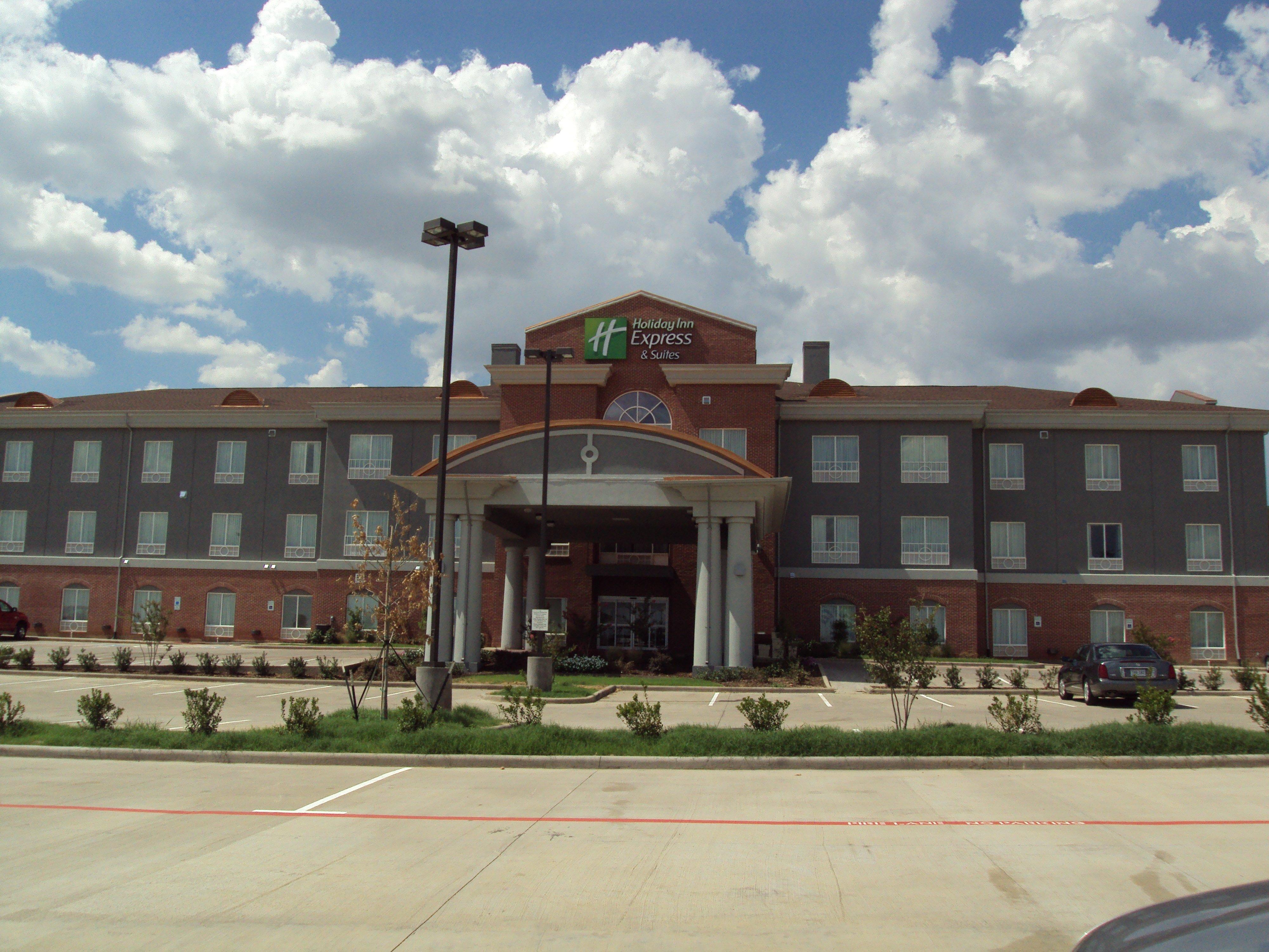 Holiday Inn Express & Suites Graham By Ihg Экстерьер фото
