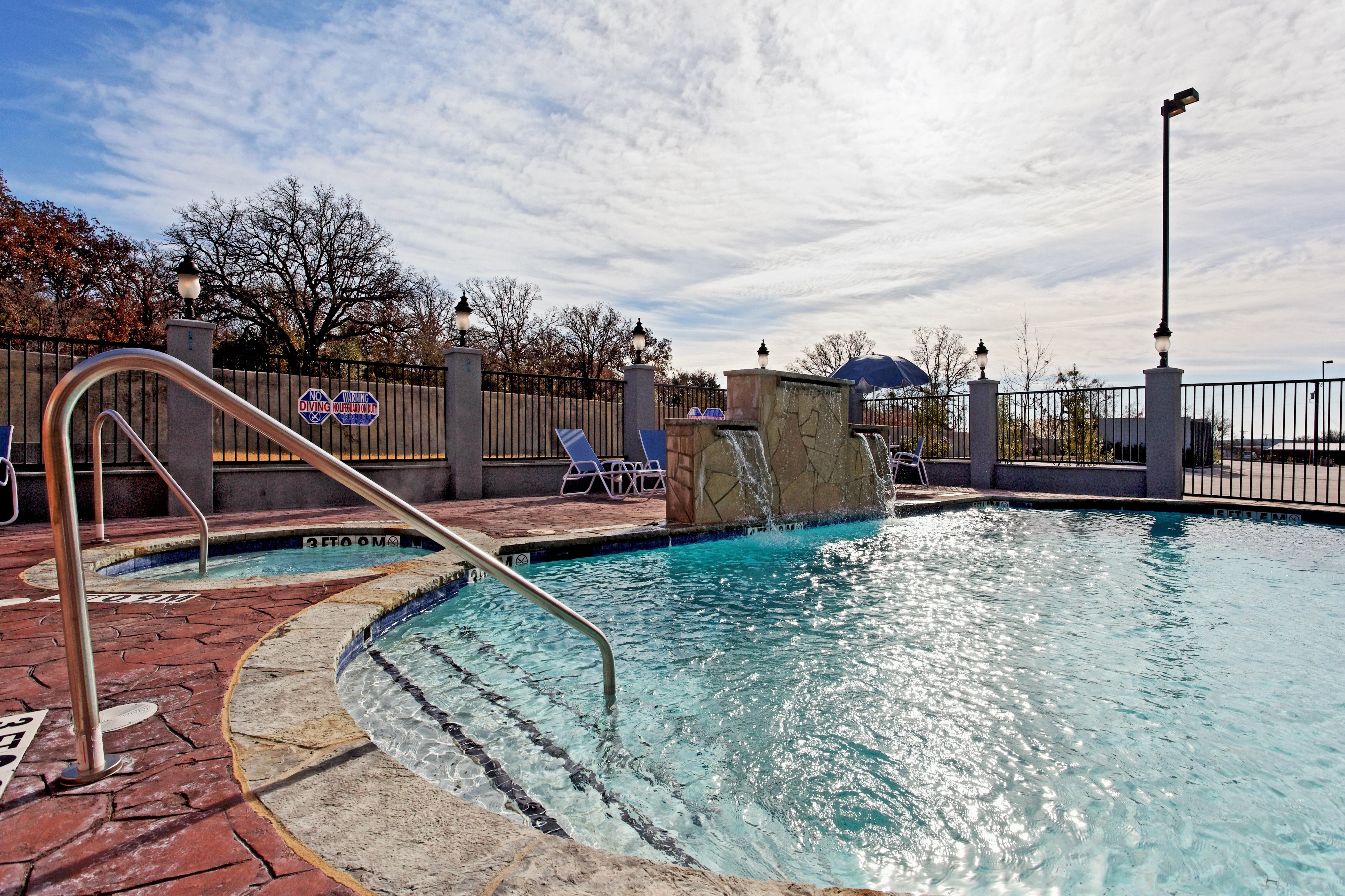 Holiday Inn Express & Suites Graham By Ihg Экстерьер фото
